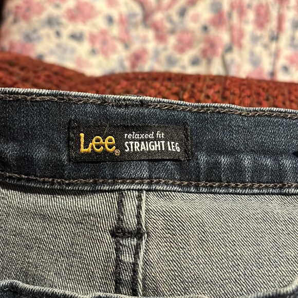 Lee Relaxed Fit Straight Leg Jeans - Picture 3 of 9